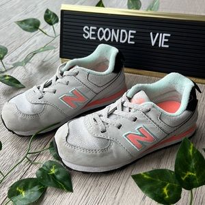 New Balance toddler girl sneaker US size 9